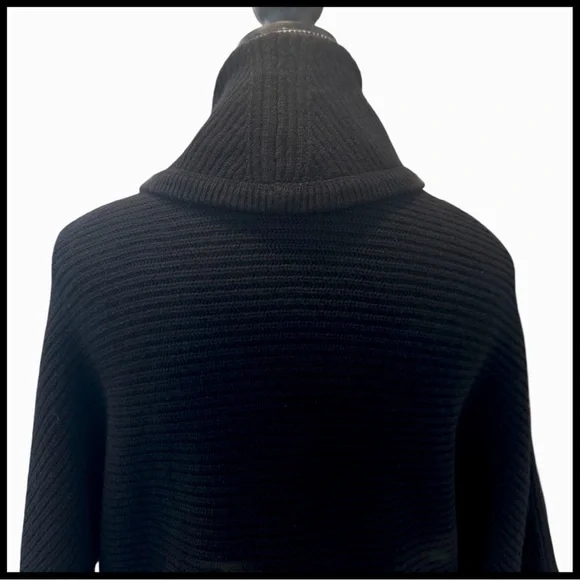 Todd & Duncan Women's Cashmere Kimono Sweater. Black. Small - Picture 10 of 11